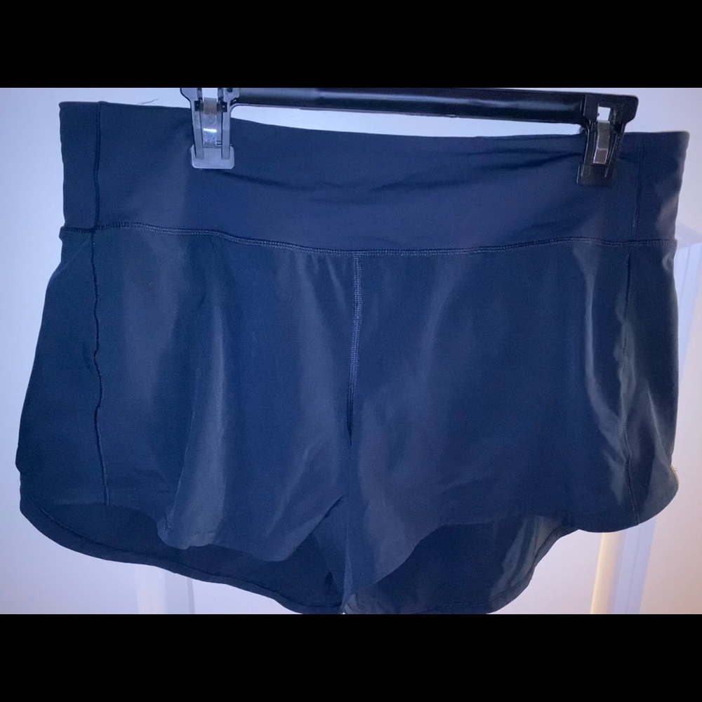 Never worn lululemon shorts